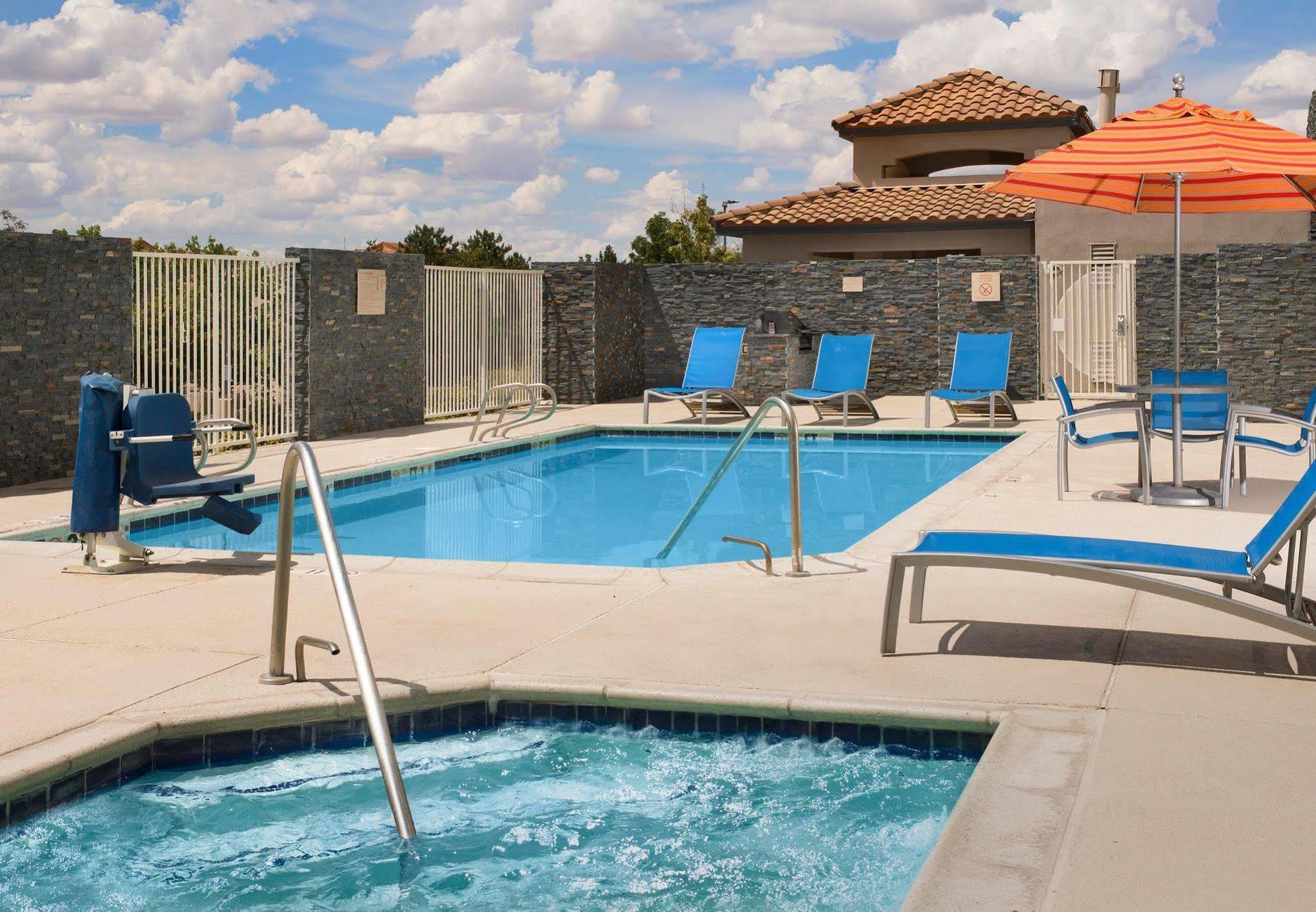 Towneplace Suites By Marriott Albuquerque Airport Eksteriør billede